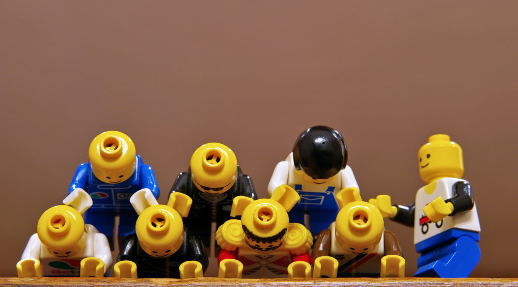 Helping you Create the Right HR Structure and Grow your Business – podcast with talkers.fm